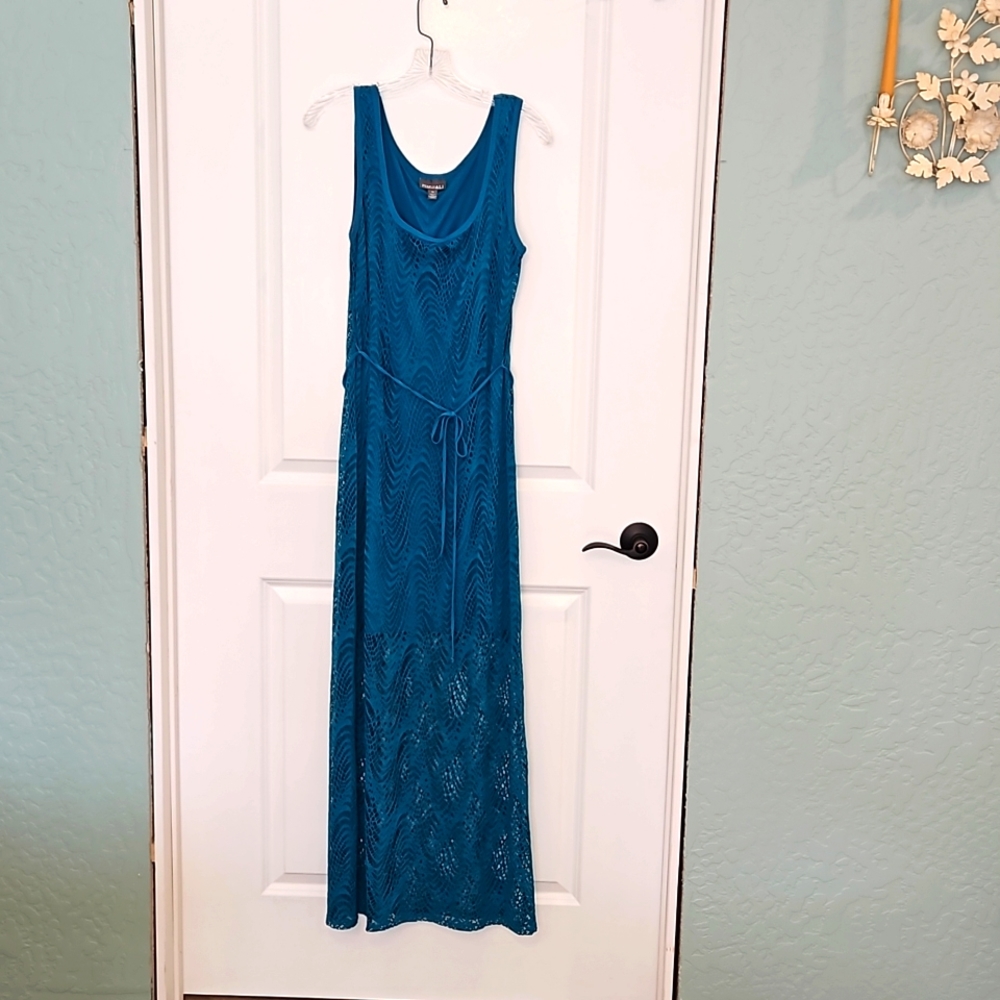 Size 10 Roz & Ali Blue Maxi Dress